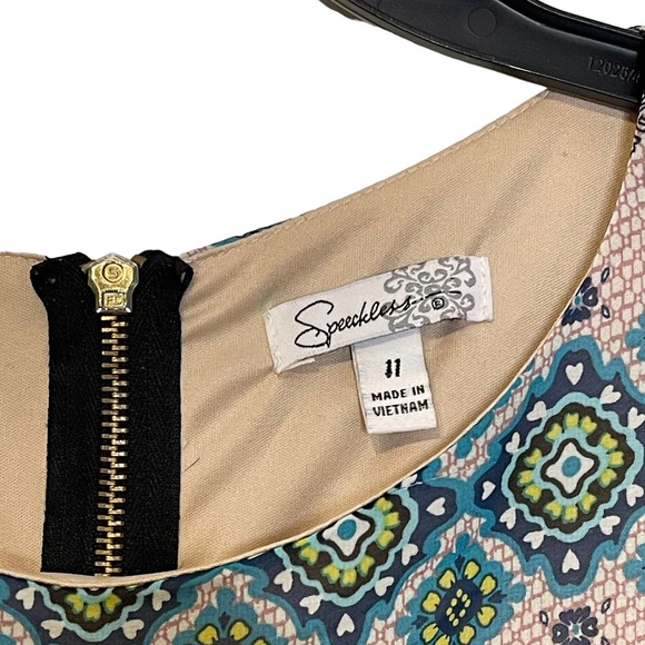 Speechless Lace Trim Long Sleeve Shift Dress Geo Lined Zip Back Women Size 11 - Picture 7 of 8